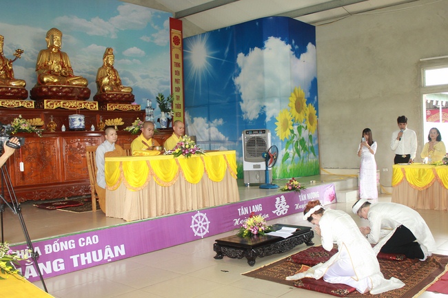 The wedding ceremony at Dong Cao – Thanh Hoa province.