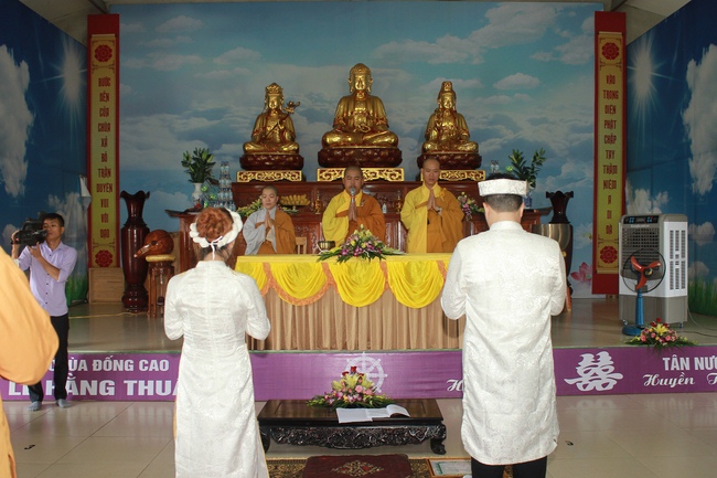 The wedding ceremony at Dong Cao – Thanh Hoa province.