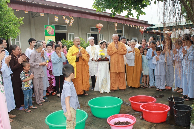 The wedding ceremony at Dong Cao – Thanh Hoa province.