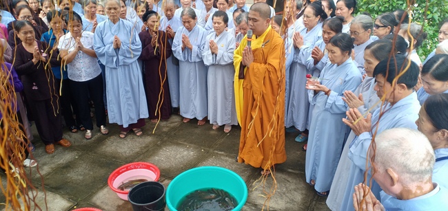 One-day retreat course at Dong Cao – Thanh Hoa province