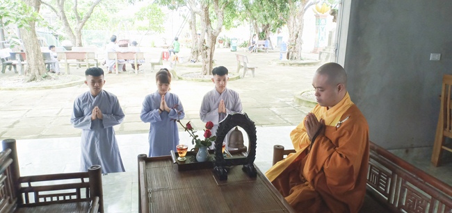 One-day retreat course at Dong Cao – Thanh Hoa province