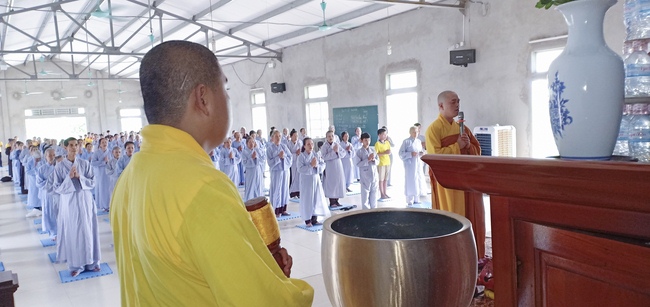 One-day retreat course at Dong Cao – Thanh Hoa province