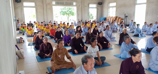 One-day retreat course at Dong Cao – Thanh Hoa province