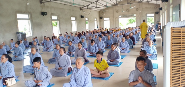 One-day retreat course at Dong Cao – Thanh Hoa province
