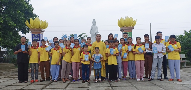 One-day retreat course at Dong Cao – Thanh Hoa province
