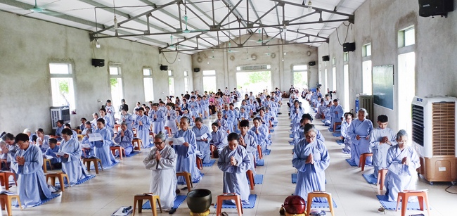 One-day retreat course at Dong Cao – Thanh Hoa province
