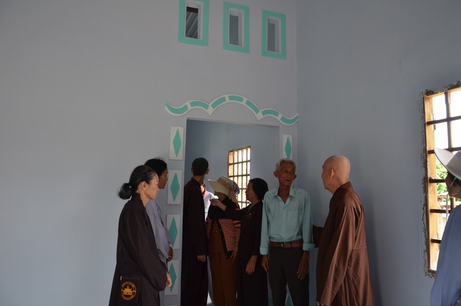 Charity work and houses at Binh Thuan Province