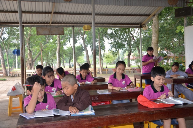 Charity work and houses at Binh Thuan Province