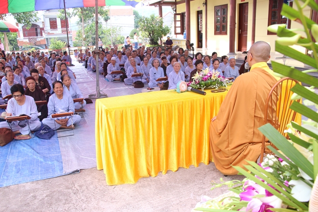 The One – Day peaceful happy Cultivation at Tieu Dao Pagoda in Quang Ninh Province