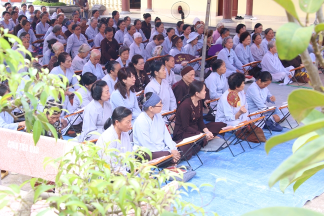 The One – Day peaceful happy Cultivation at Tieu Dao Pagoda in Quang Ninh Province