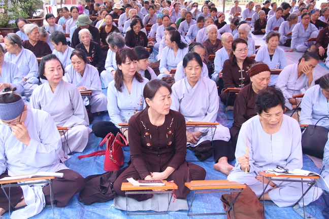 The One – Day peaceful happy Cultivation at Tieu Dao Pagoda in Quang Ninh Province