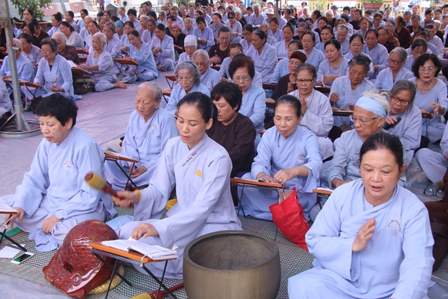 The One – Day peaceful happy Cultivation at Tieu Dao Pagoda in Quang Ninh Province