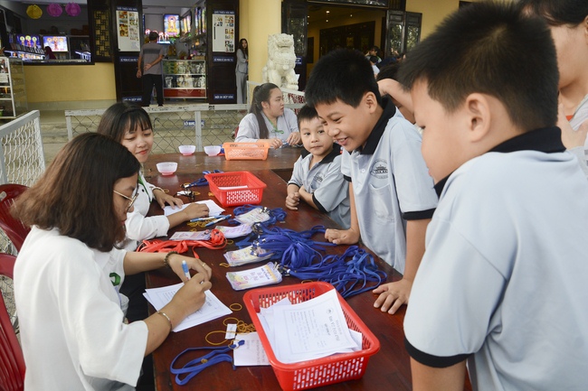 The Kid’s Playground “Close to the Buddha”