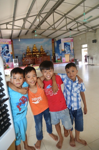 Mid-Autumn Festival at Dong Cao Pagoda in Thanh Hoa province
