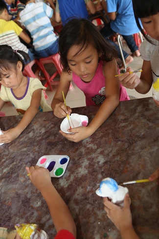 Mid-Autumn Festival at Dong Cao Pagoda in Thanh Hoa province