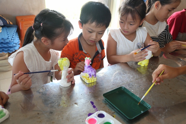 Mid-Autumn Festival at Dong Cao Pagoda in Thanh Hoa province
