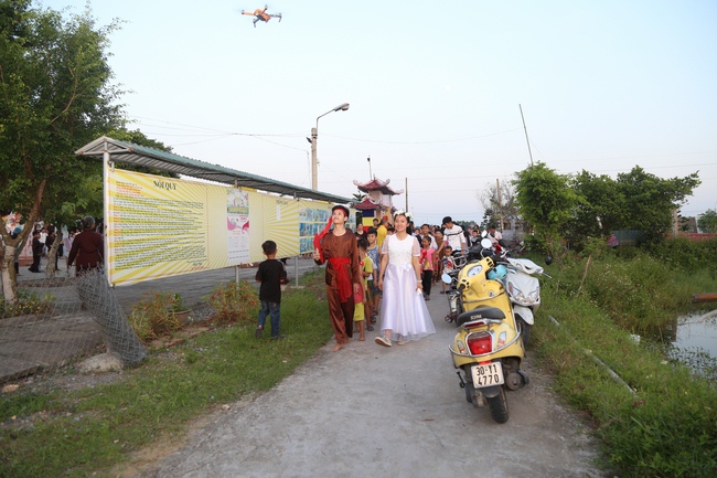 Mid-Autumn Festival at Dong Cao Pagoda in Thanh Hoa province