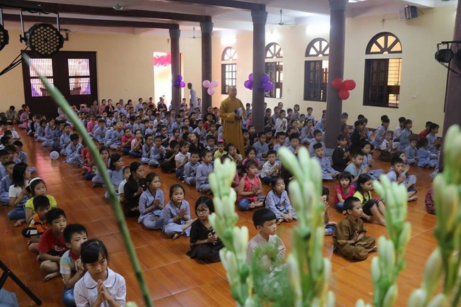 Chuỗi hoạt động mừng Tết Trung thu tại chùa Hòa Phúc