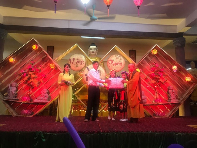 Chuỗi hoạt động mừng Tết Trung thu tại chùa Hòa Phúc