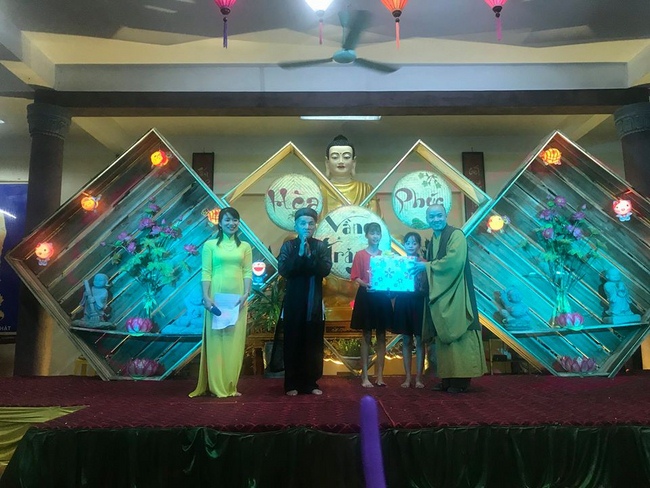 Chuỗi hoạt động mừng Tết Trung thu tại chùa Hòa Phúc