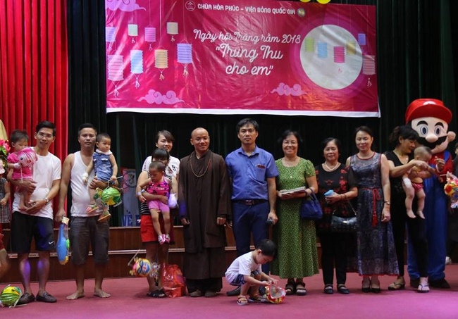 Chuỗi hoạt động mừng Tết Trung thu tại chùa Hòa Phúc