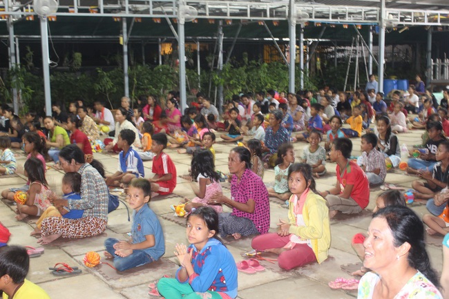 One - Day Cultivation of reciting the Buddha’s name at Hoang Phap pagoda in Cambodia