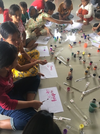 Enjoying the full moon festival at Hong Phap Pagoda - Binh Thuan