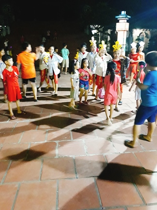 Mid-Autumn Festival at Tay Khanh Pagoda - Thai Binh