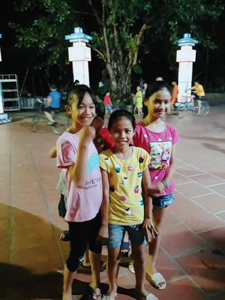 Mid-Autumn Festival at Tay Khanh Pagoda - Thai Binh