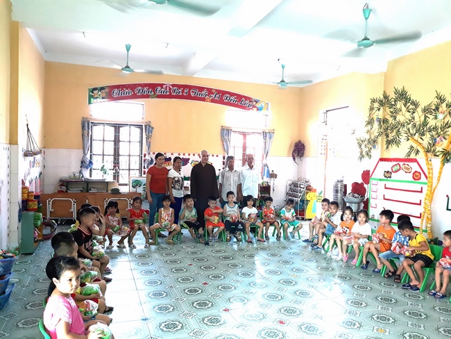 Mid-Autumn Festival at Tay Khanh Pagoda - Thai Binh