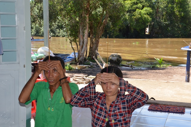 Handing over two charity houses and releasing creatures in Kien Giang