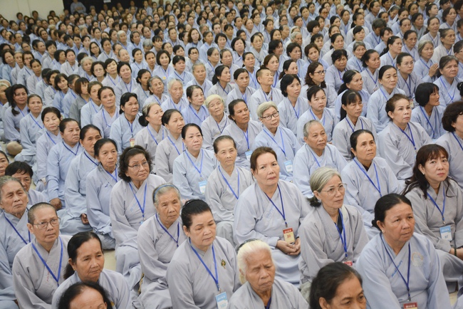 “DHARMA PRACTITIONER’S QUALITIES”- Dharma Talk in the 89th Seven-Day Retreat