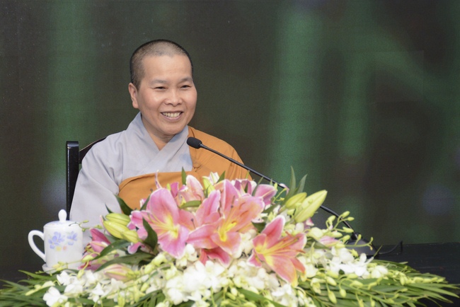 “DHARMA PRACTITIONER’S QUALITIES”- Dharma Talk in the 89th Seven-Day Retreat