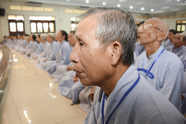 “DHARMA PRACTITIONER’S QUALITIES”- Dharma Talk in the 89th Seven-Day Retreat