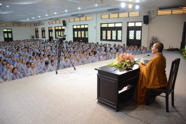 “DHARMA PRACTITIONER’S QUALITIES”- Dharma Talk in the 89th Seven-Day Retreat