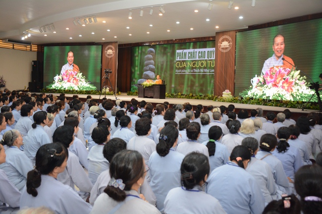 “DHARMA PRACTITIONER’S QUALITIES”- Dharma Talk in the 89th Seven-Day Retreat