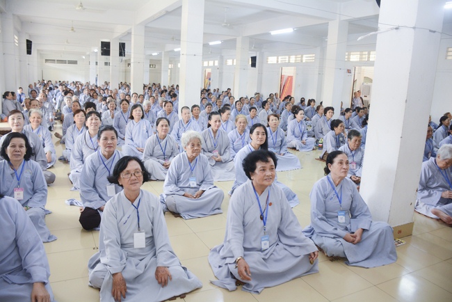 “DHARMA PRACTITIONER’S QUALITIES”- Dharma Talk in the 89th Seven-Day Retreat