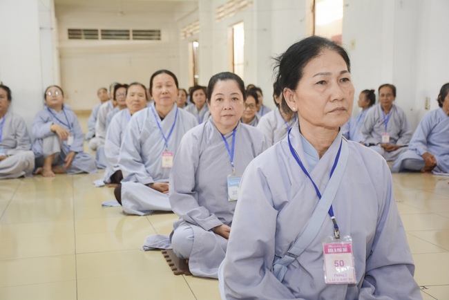 “DHARMA PRACTITIONER’S QUALITIES”- Dharma Talk in the 89th Seven-Day Retreat