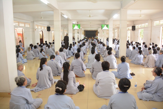 “DHARMA PRACTITIONER’S QUALITIES”- Dharma Talk in the 89th Seven-Day Retreat