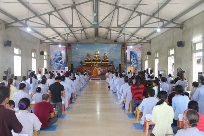 One - Day Cultivation at Dong Cao Pagoda in Thanh Hoa province.