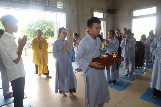 One - Day Cultivation at Dong Cao Pagoda in Thanh Hoa province.