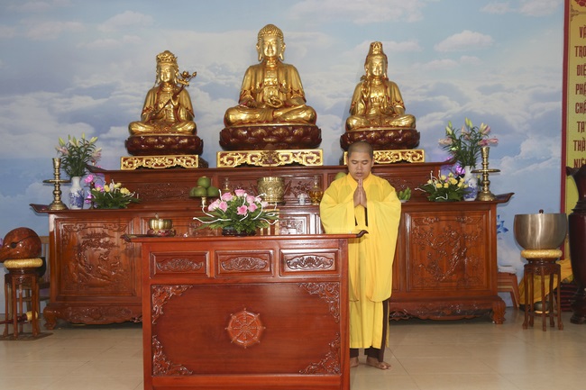 One - Day Cultivation at Dong Cao Pagoda in Thanh Hoa province.