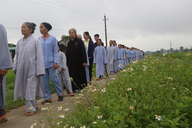 One - Day Cultivation at Dong Cao Pagoda in Thanh Hoa province.