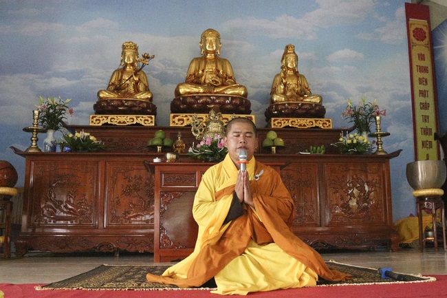 One - Day Cultivation at Dong Cao Pagoda in Thanh Hoa province.