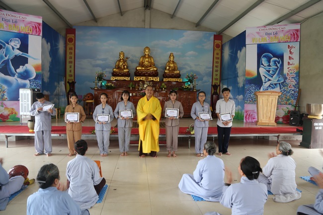 One - Day Cultivation at Dong Cao Pagoda in Thanh Hoa province.