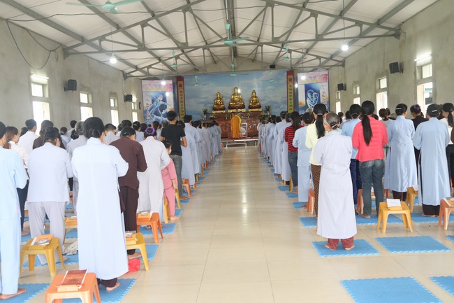 One - Day Cultivation at Dong Cao Pagoda in Thanh Hoa province.