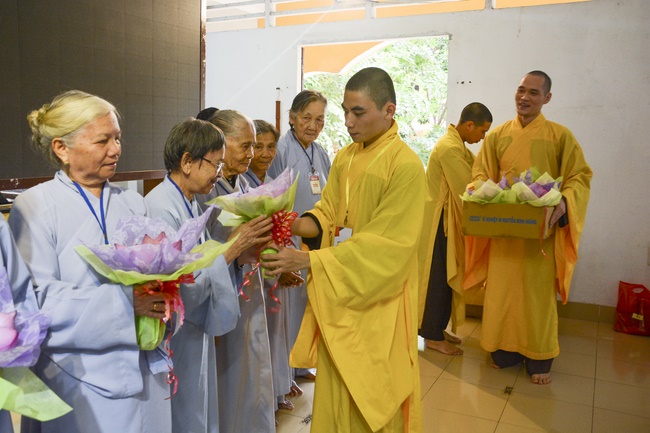 “A Letter For Mom” -  Dharma Talk in the 89th Seven-Day Retreat