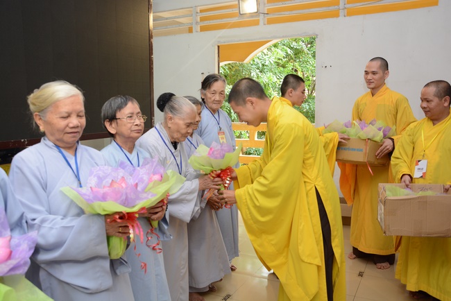 “A Letter For Mom” -  Dharma Talk in the 89th Seven-Day Retreat