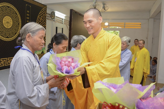 “A Letter For Mom” -  Dharma Talk in the 89th Seven-Day Retreat