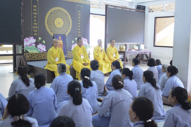 “A Letter For Mom” -  Dharma Talk in the 89th Seven-Day Retreat
